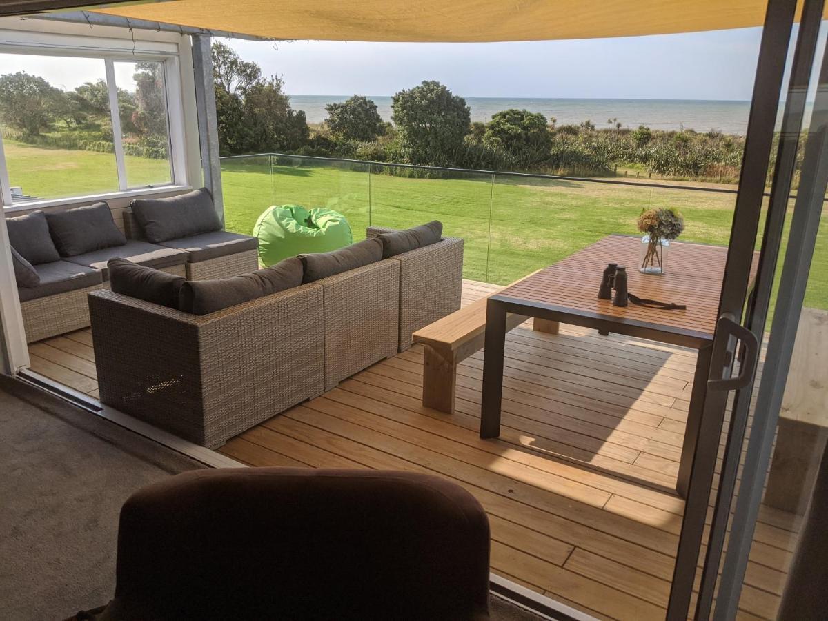 Villa Taranaki Beach House - Great Sea Views Waitara Exterior foto