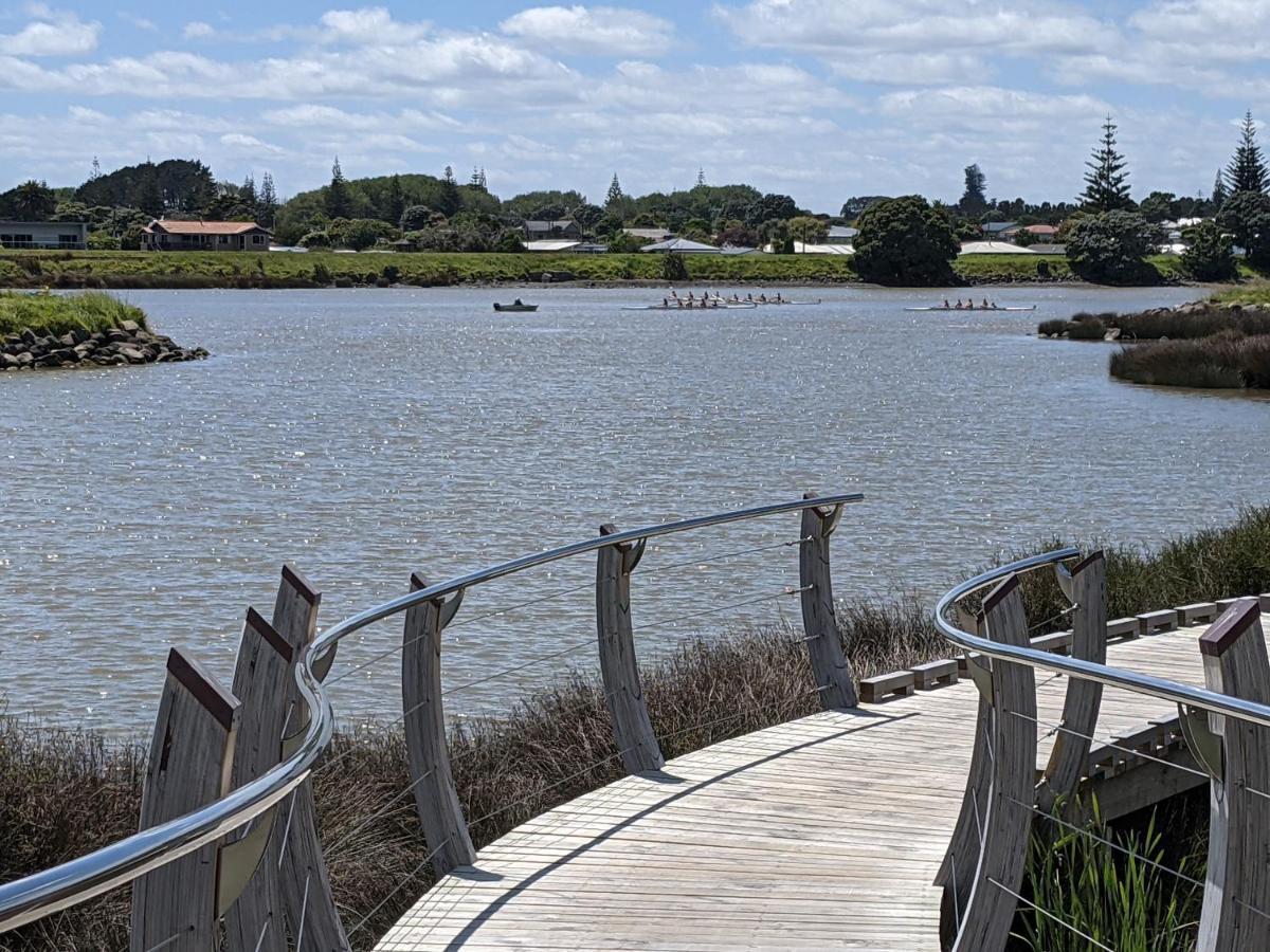 Villa Taranaki Beach House - Great Sea Views Waitara Exterior foto