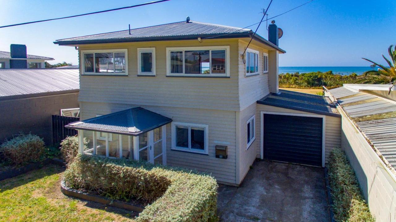 Villa Taranaki Beach House - Great Sea Views Waitara Exterior foto